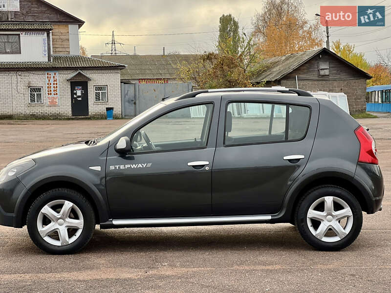 Позашляховик / Кросовер Dacia Sandero StepWay 2010 в Кролевці