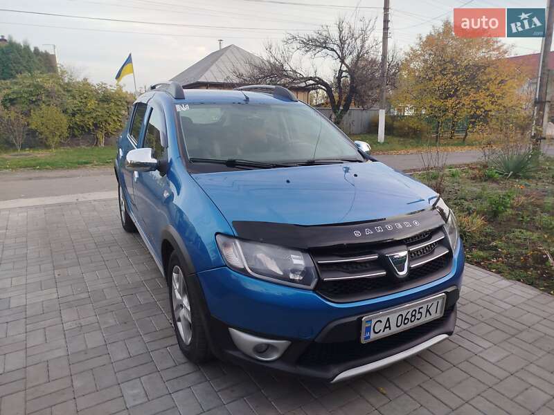 Позашляховик / Кросовер Dacia Sandero StepWay 2013 в Смілі