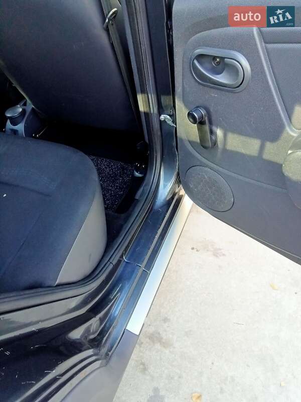 Внедорожник / Кроссовер Dacia Sandero StepWay 2009 в Каменском фото 15 Внедорожник / Кроссовер Dacia Sandero StepWay 2009 в Каменском