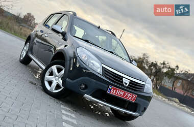 Внедорожник / Кроссовер Dacia Sandero StepWay 2010 в Владимире