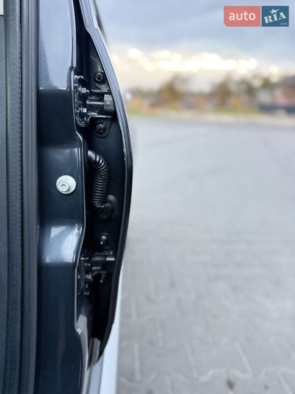 Внедорожник / Кроссовер Dacia Sandero StepWay 2010 в Владимире фото 61 Внедорожник / Кроссовер Dacia Sandero StepWay 2010 в Владимире