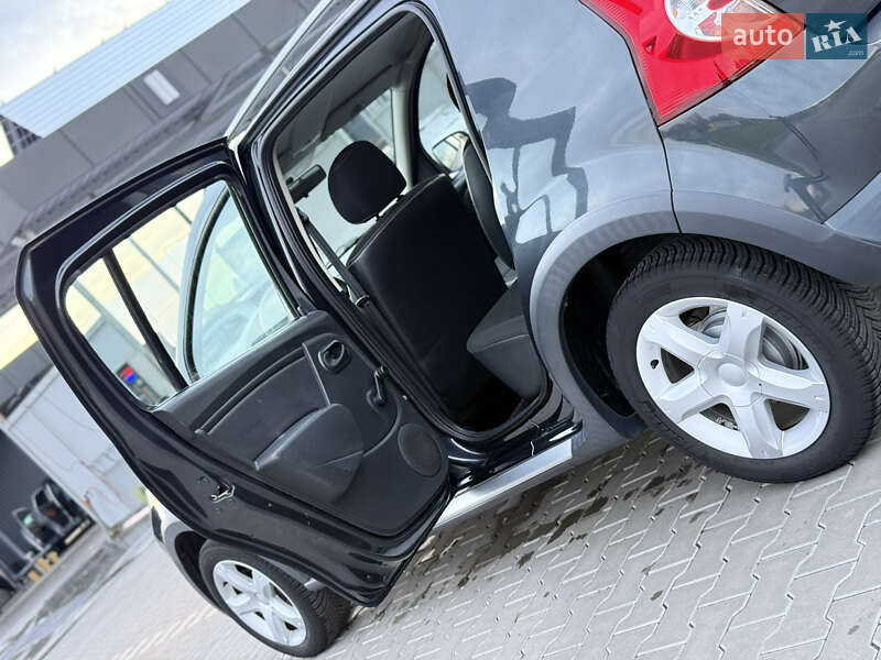 Внедорожник / Кроссовер Dacia Sandero StepWay 2010 в Владимире фото 62 Внедорожник / Кроссовер Dacia Sandero StepWay 2010 в Владимире