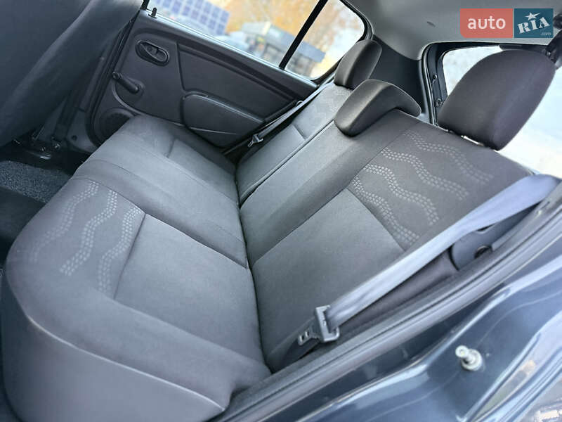 Внедорожник / Кроссовер Dacia Sandero StepWay 2010 в Владимире фото 66 Внедорожник / Кроссовер Dacia Sandero StepWay 2010 в Владимире