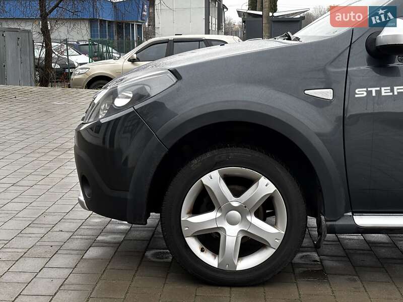 Позашляховик / Кросовер Dacia Sandero StepWay 2012 в Красилові фото 39 Позашляховик / Кросовер Dacia Sandero StepWay 2012 в Красилові