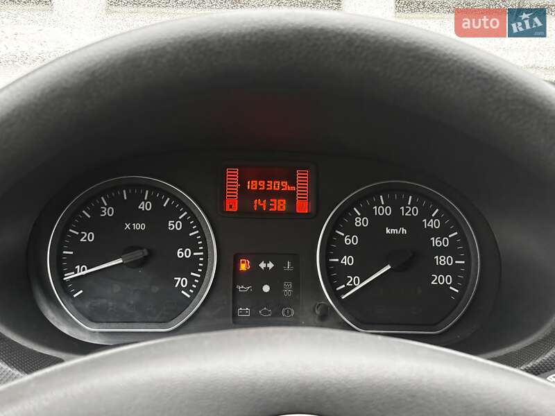 Позашляховик / Кросовер Dacia Sandero StepWay 2012 в Красилові фото 103 Позашляховик / Кросовер Dacia Sandero StepWay 2012 в Красилові