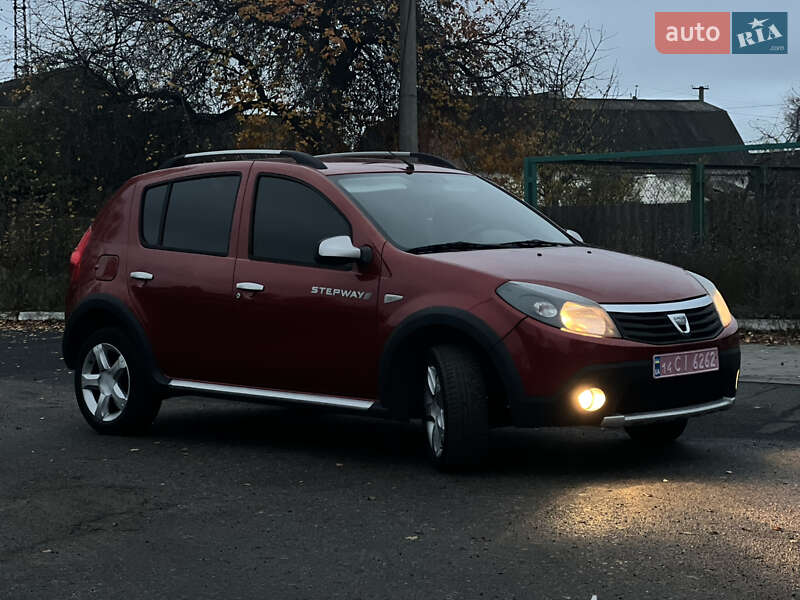 Позашляховик / Кросовер Dacia Sandero StepWay 2012 в Гадячі фото 5 Позашляховик / Кросовер Dacia Sandero StepWay 2012 в Гадячі