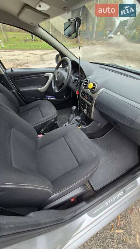 Позашляховик / Кросовер Dacia Sandero StepWay 2009 в Києві фото 14 Позашляховик / Кросовер Dacia Sandero StepWay 2009 в Києві