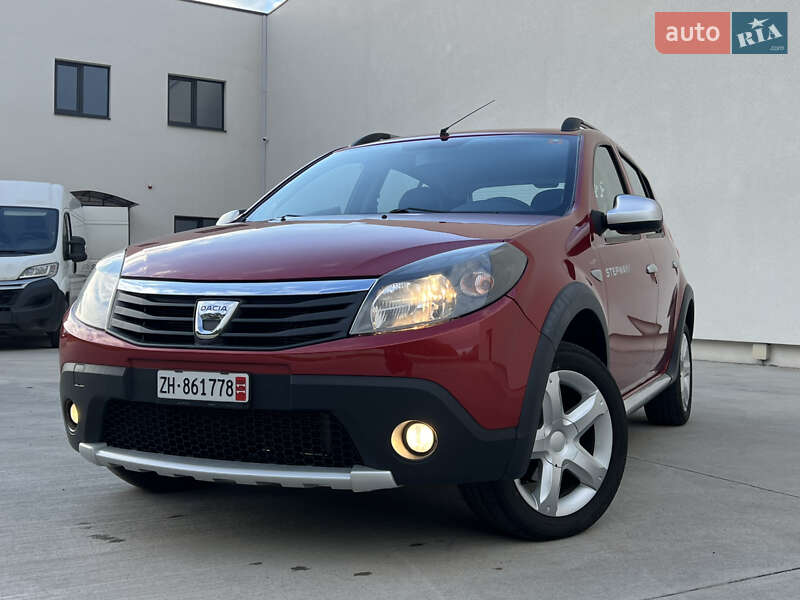 Позашляховик / Кросовер Dacia Sandero StepWay 2012 в Луцьку