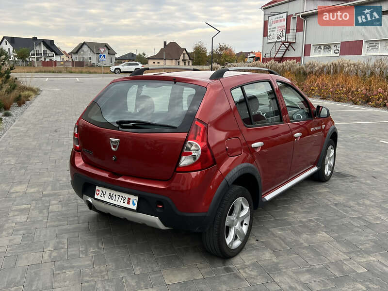 Позашляховик / Кросовер Dacia Sandero StepWay 2012 в Луцьку