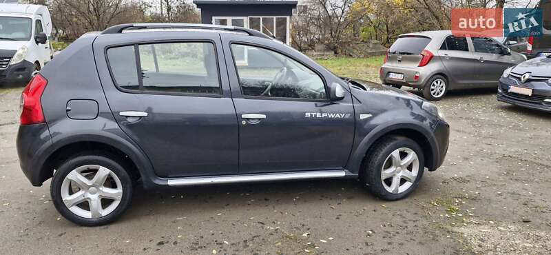 Позашляховик / Кросовер Dacia Sandero StepWay 2012 в Красилові