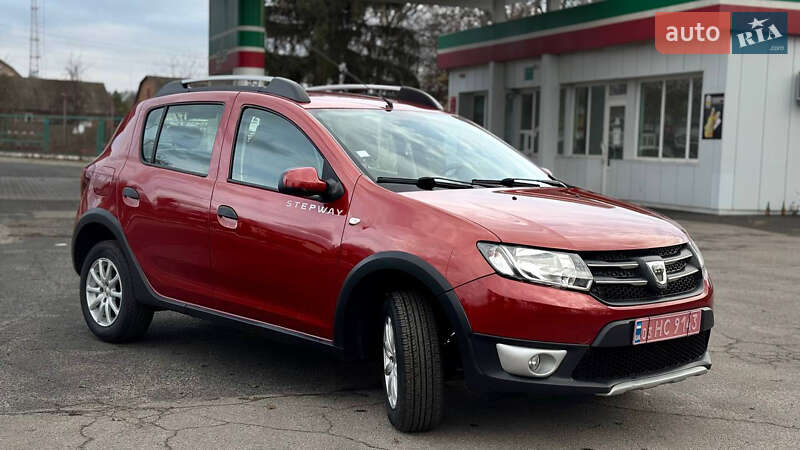 Позашляховик / Кросовер Dacia Sandero StepWay 2013 в Гадячі