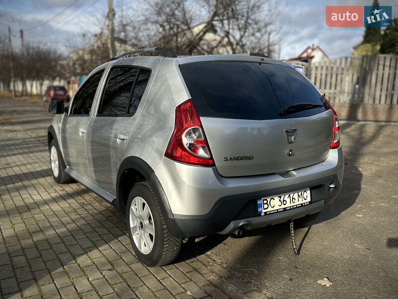 Внедорожник / Кроссовер Dacia Sandero StepWay 2012 в Сумах фото 10 Внедорожник / Кроссовер Dacia Sandero StepWay 2012 в Сумах