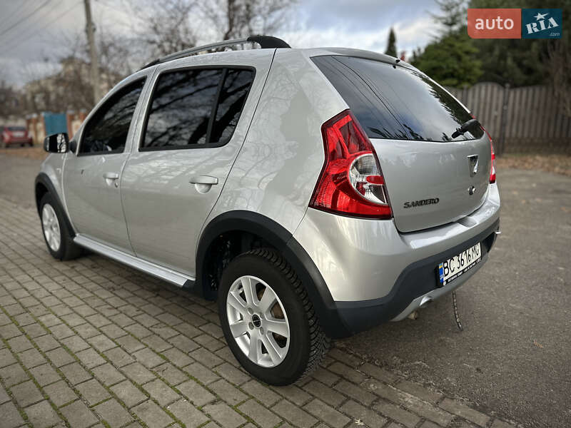Внедорожник / Кроссовер Dacia Sandero StepWay 2012 в Сумах фото 14 Внедорожник / Кроссовер Dacia Sandero StepWay 2012 в Сумах