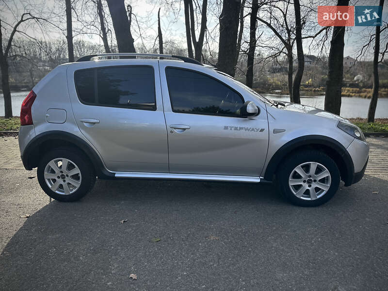 Внедорожник / Кроссовер Dacia Sandero StepWay 2012 в Сумах фото 18 Внедорожник / Кроссовер Dacia Sandero StepWay 2012 в Сумах