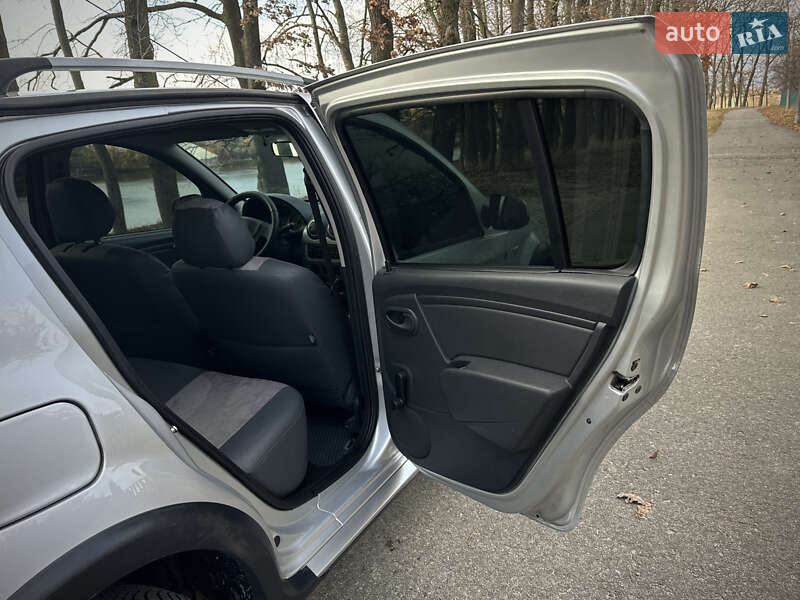 Внедорожник / Кроссовер Dacia Sandero StepWay 2012 в Сумах фото 42 Внедорожник / Кроссовер Dacia Sandero StepWay 2012 в Сумах