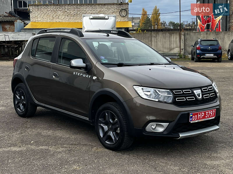 Dacia Sandero StepWay 2017 Dacia Sandero StepWay 2017