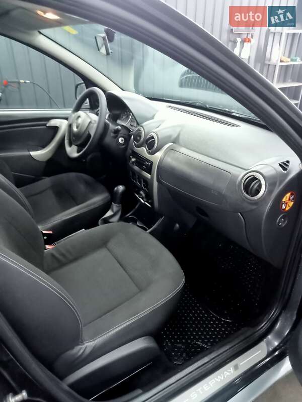 Позашляховик / Кросовер Dacia Sandero StepWay 2011 в Кам'янському