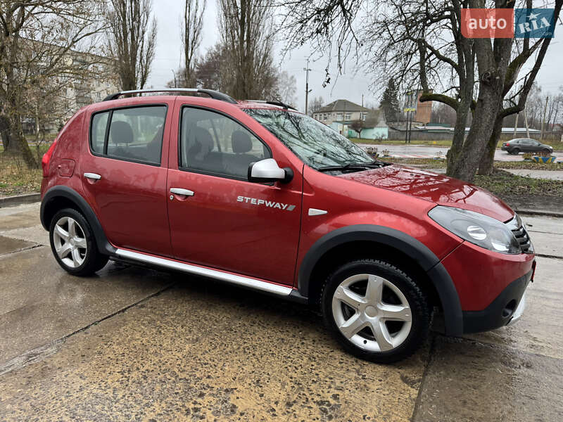 Позашляховик / Кросовер Dacia Sandero StepWay 2012 в Кролевці