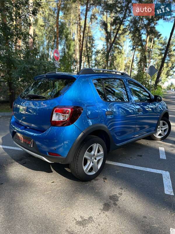 Позашляховик / Кросовер Dacia Sandero StepWay 2016 в Білогородці