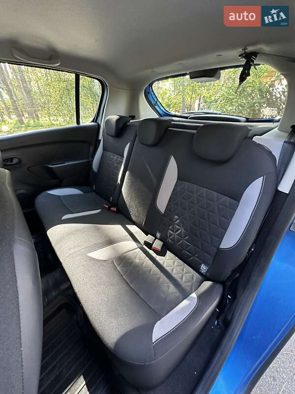 Позашляховик / Кросовер Dacia Sandero StepWay 2016 в Білогородці