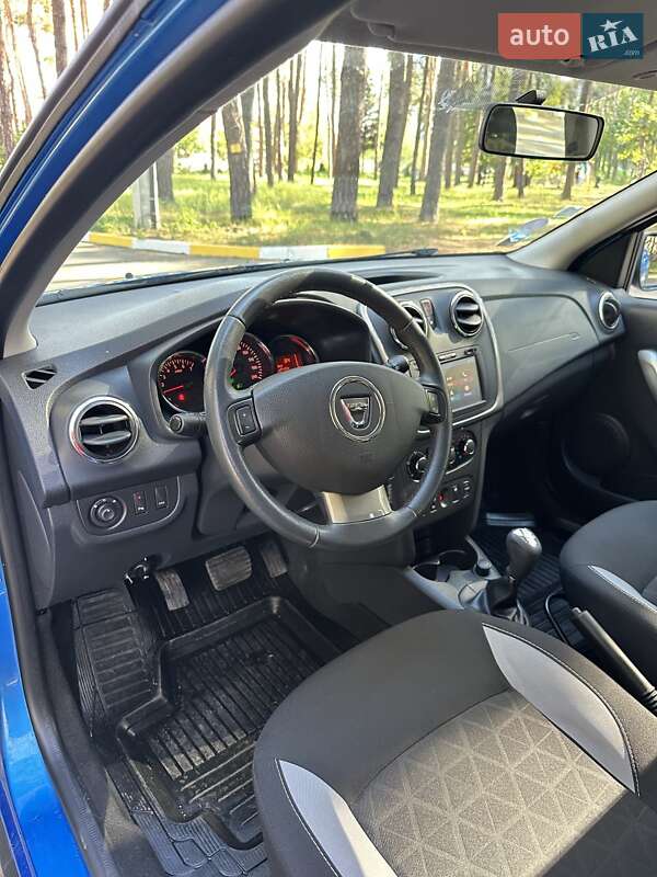 Позашляховик / Кросовер Dacia Sandero StepWay 2016 в Білогородці