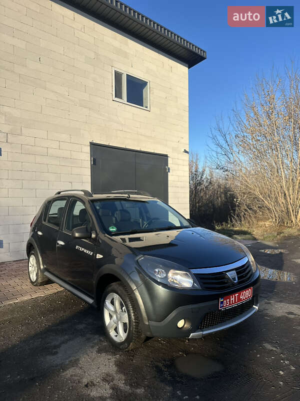 Позашляховик / Кросовер Dacia Sandero StepWay 2010 в Хоролі