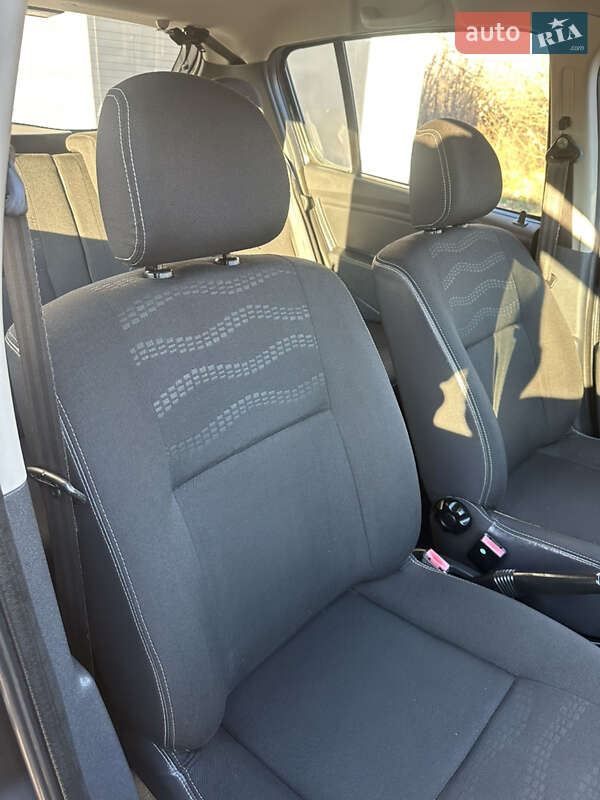 Позашляховик / Кросовер Dacia Sandero StepWay 2010 в Хоролі