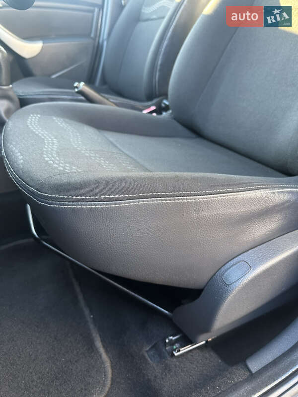 Позашляховик / Кросовер Dacia Sandero StepWay 2010 в Хоролі