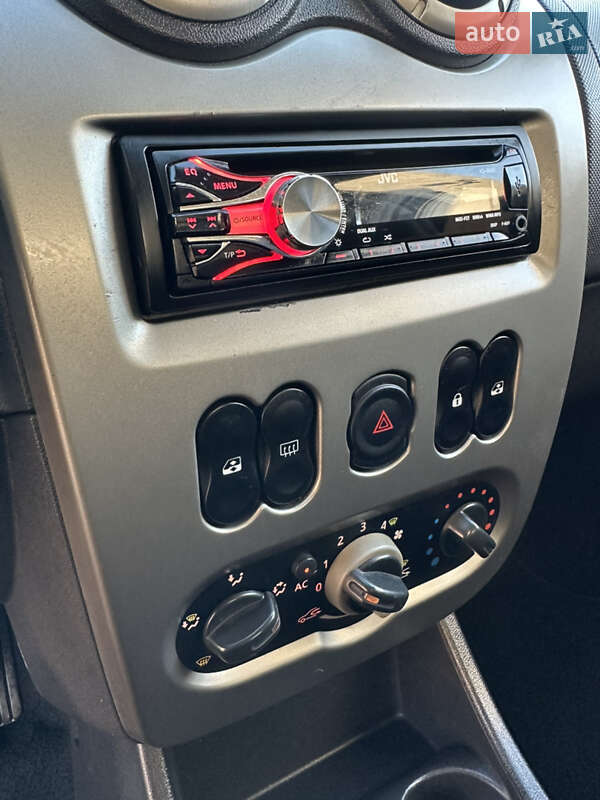 Позашляховик / Кросовер Dacia Sandero StepWay 2010 в Хоролі