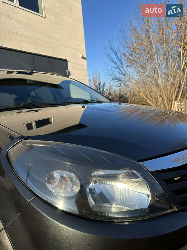 Позашляховик / Кросовер Dacia Sandero StepWay 2010 в Хоролі