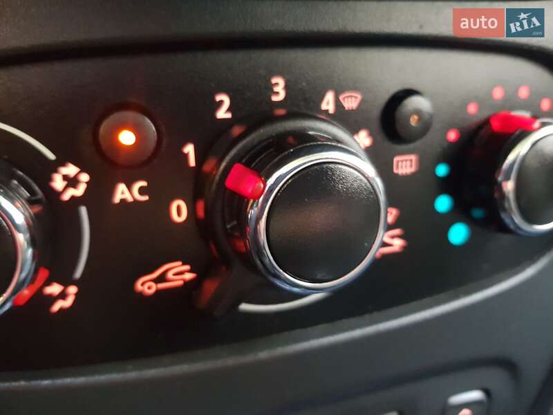 Внедорожник / Кроссовер Dacia Sandero StepWay 2014 в Чернигове