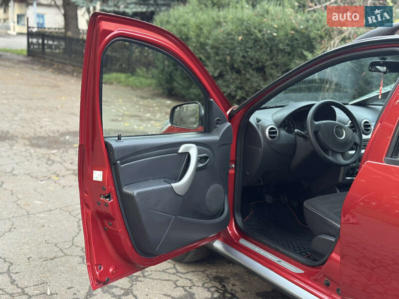 Позашляховик / Кросовер Dacia Sandero StepWay 2011 в Умані фото 11 Позашляховик / Кросовер Dacia Sandero StepWay 2011 в Умані