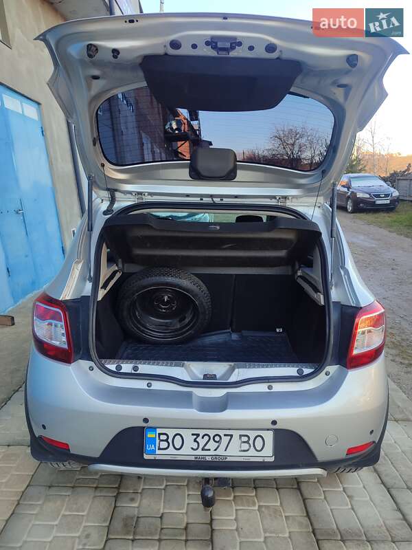 Внедорожник / Кроссовер Dacia Sandero StepWay 2013 в Тернополе