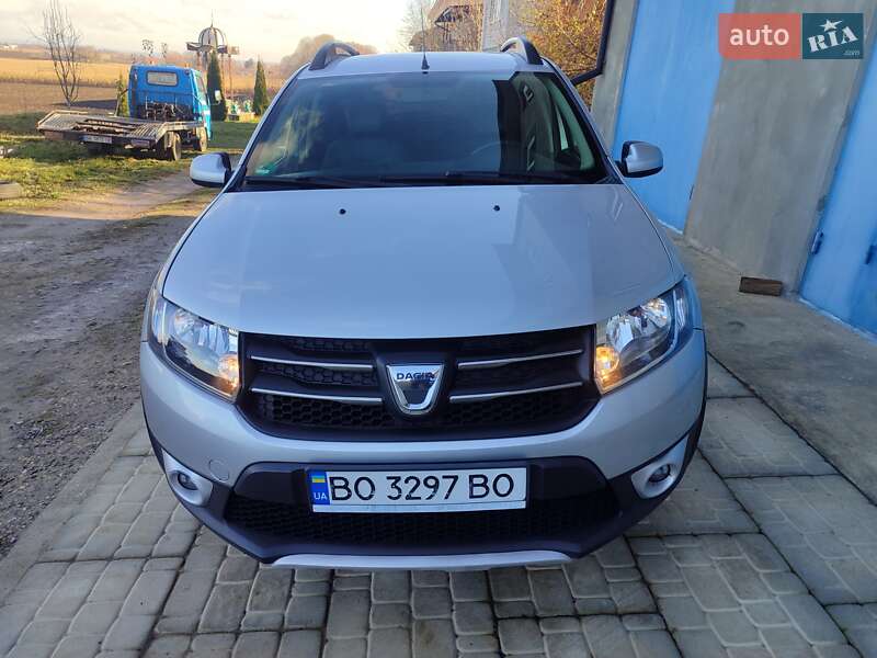 Внедорожник / Кроссовер Dacia Sandero StepWay 2013 в Тернополе