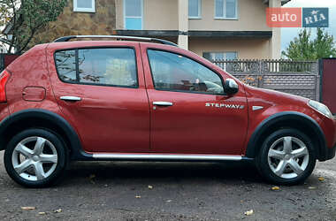 Внедорожник / Кроссовер Dacia Sandero StepWay 2012 в Чернигове