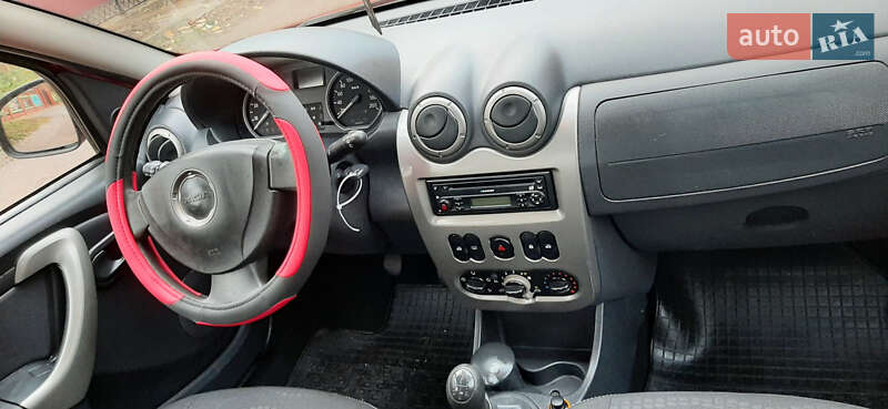 Позашляховик / Кросовер Dacia Sandero StepWay 2012 в Чернігові