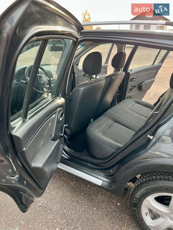 Позашляховик / Кросовер Dacia Sandero StepWay 2011 в Кролевці