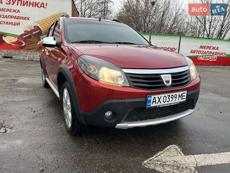 Хетчбек Dacia Sandero StepWay 2012 в Харкові