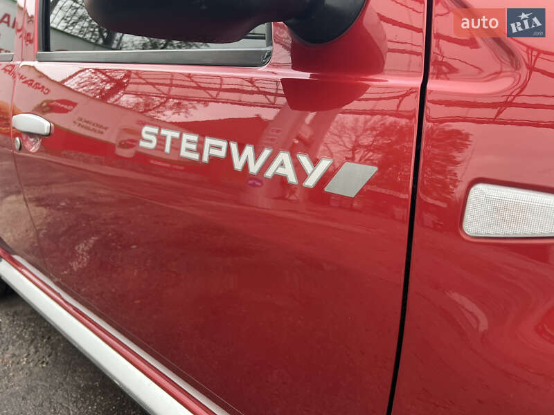 Хетчбек Dacia Sandero StepWay 2012 в Харкові