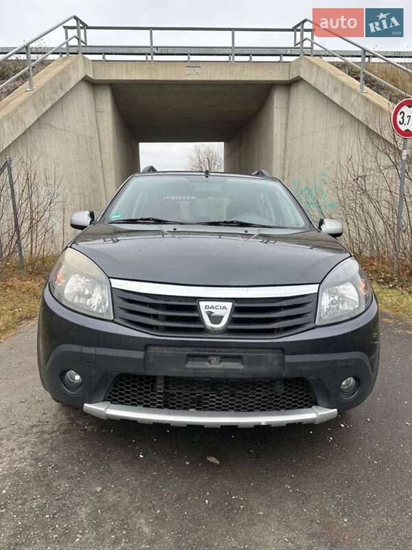 Позашляховик / Кросовер Dacia Sandero StepWay 2010 в Маневичах