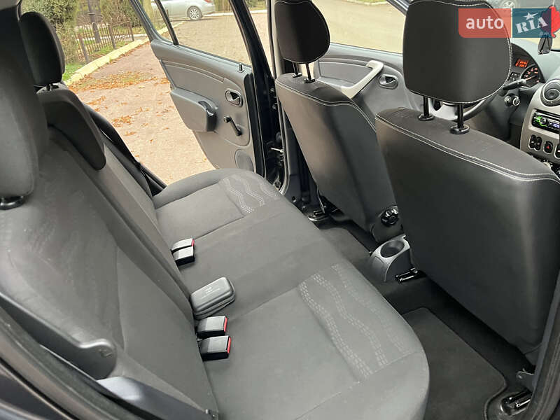 Внедорожник / Кроссовер Dacia Sandero StepWay 2011 в Радивилове фото 77 Внедорожник / Кроссовер Dacia Sandero StepWay 2011 в Радивилове