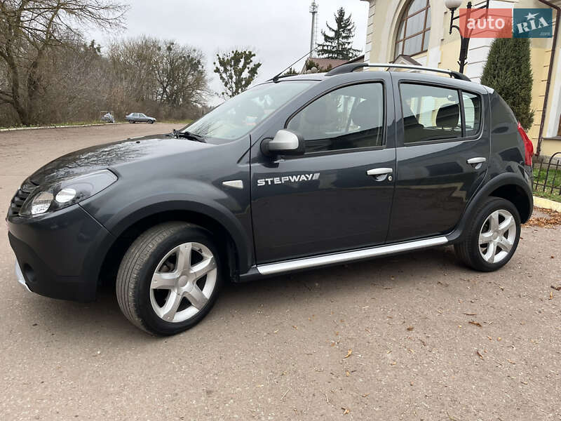 Внедорожник / Кроссовер Dacia Sandero StepWay 2011 в Радивилове фото 160 Внедорожник / Кроссовер Dacia Sandero StepWay 2011 в Радивилове