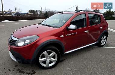 Позашляховик / Кросовер Dacia Sandero StepWay 2011 в Полтаві