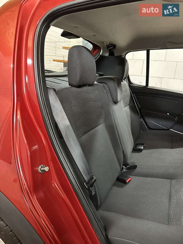 Позашляховик / Кросовер Dacia Sandero StepWay 2011 в Хоролі