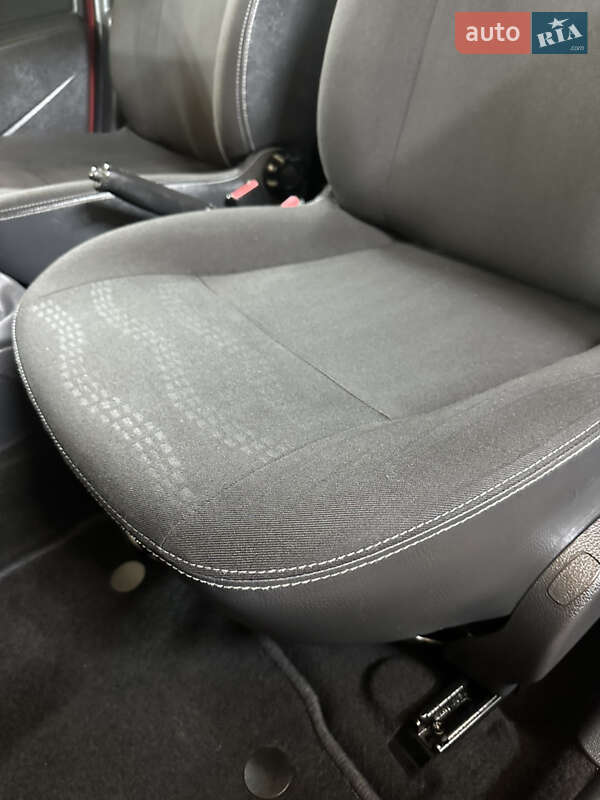 Позашляховик / Кросовер Dacia Sandero StepWay 2011 в Хоролі