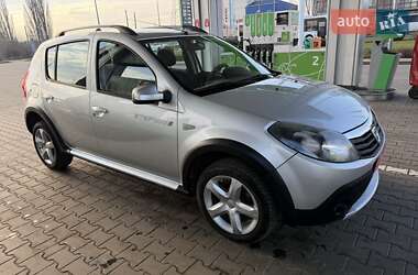 Внедорожник / Кроссовер Dacia Sandero StepWay 2012 в Луцке