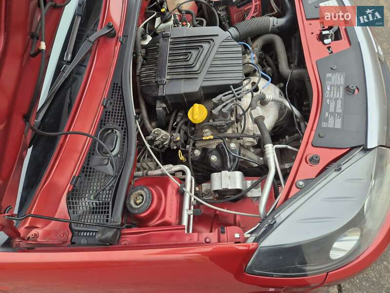 Внедорожник / Кроссовер Dacia Sandero StepWay 2012 в Стрые