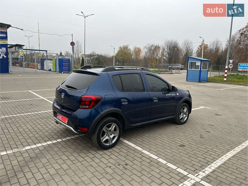 Внедорожник / Кроссовер Dacia Sandero StepWay 2017 в Дубно