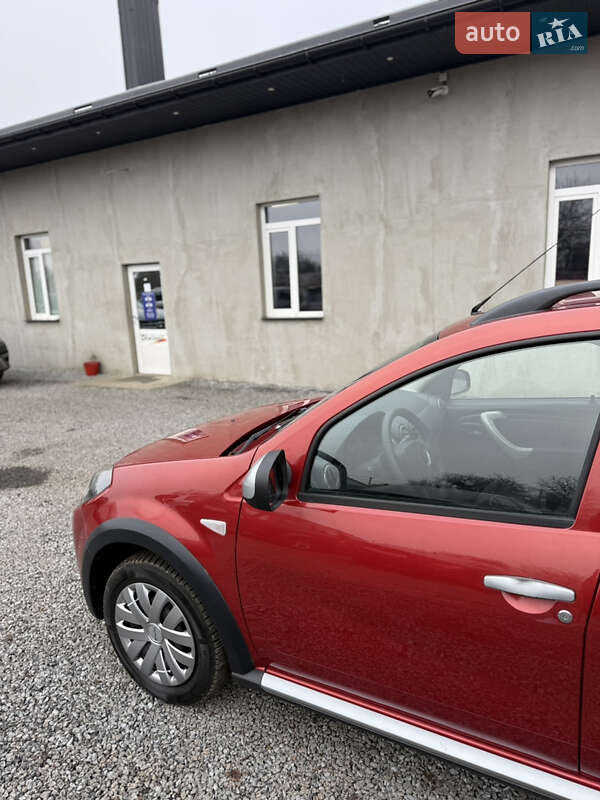 Внедорожник / Кроссовер Dacia Sandero StepWay 2011 в Луцке фото 17 Внедорожник / Кроссовер Dacia Sandero StepWay 2011 в Луцке