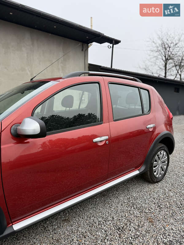 Внедорожник / Кроссовер Dacia Sandero StepWay 2011 в Луцке фото 24 Внедорожник / Кроссовер Dacia Sandero StepWay 2011 в Луцке